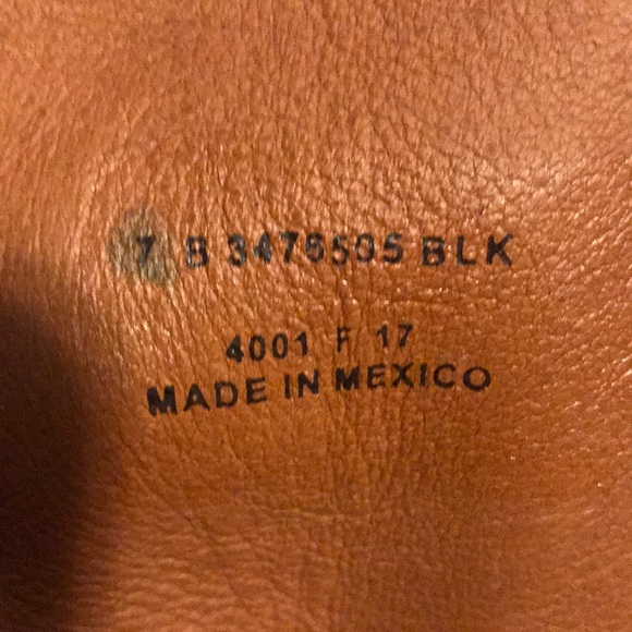 Boots - Picture 3 of 6